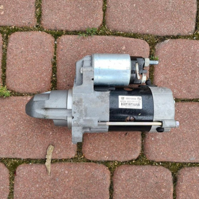 Rozrusznik Opel Astra K V 55510936