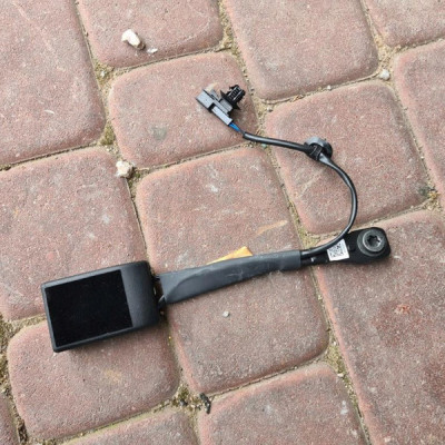 Zapinka pasa wpinka Opel Insignia B 39218127