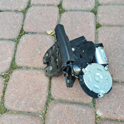 Zamek klapy tylnej Opel Insignia B 13519125