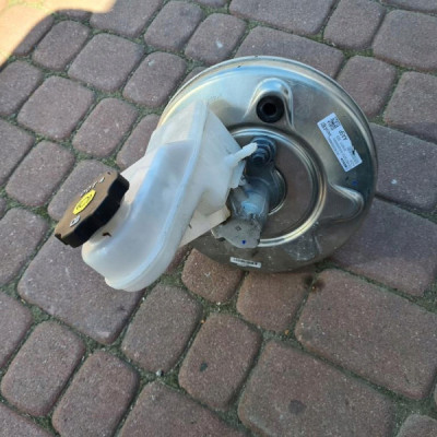 Serwo hamulcowe EUROPA Opel Insignia B 84034181