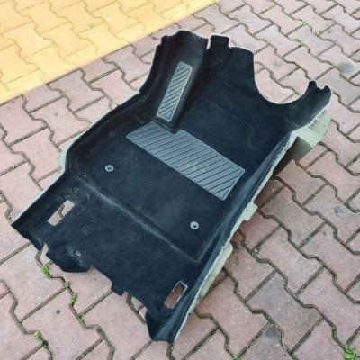 Dywan wykładzina przód przednia Opel Insignia B