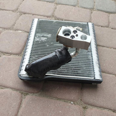 Chłodniczka klimatyzacji VW Passat B8 5Q0820679E