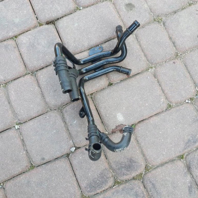 Przewód rura wody wąz 2.0TDI VW Jetta 5C6