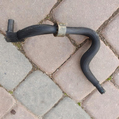 Przewód rura wody wąz 2.0TDI VW Jetta 5C6