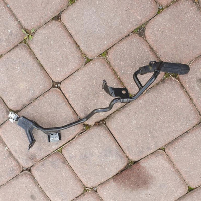 Przewód woda wąz 2.0TDI VW Jetta 5C6 04L121030