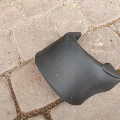 Osłona tapicerka skóra boczek wnętrza Opel Astra J