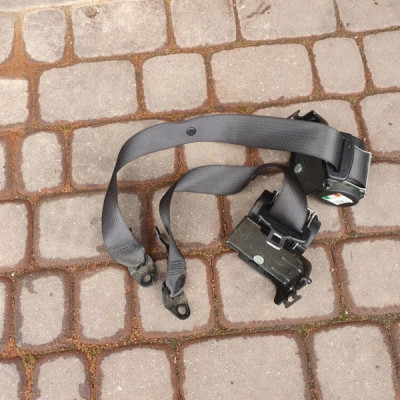 Pasy tył HB pas Opel Astra J 13380211 13380210