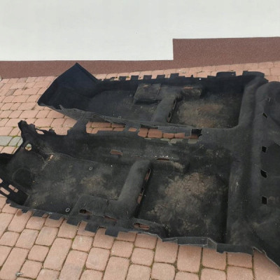 Dywan wykładzina wnętrza SEDAN VW Jetta 5C6