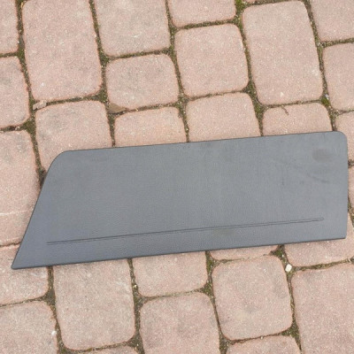 Zaślepka bagażnika plsatik VW Jetta 5C6 5C6867462