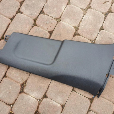 Obudowa osłona słupka VW Jetta 5C6 5C6867291A