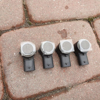 Czujnik parkowania PDC Astra K V 13472481