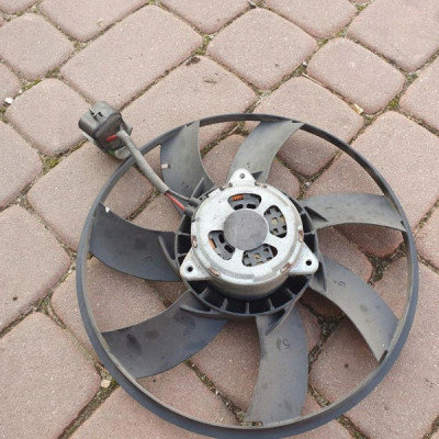 Wentylator chłodnicy Opel Insignia P3613003