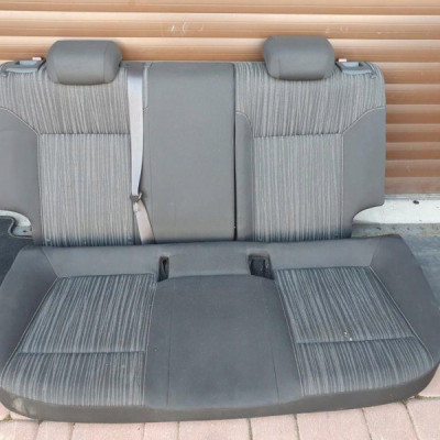 Kanapa tył tylna hb hatchback Opel Astra J IV 4