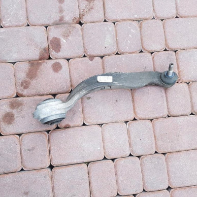 Wahacz przód przedni lewy sanki Mercedes W218 CLS