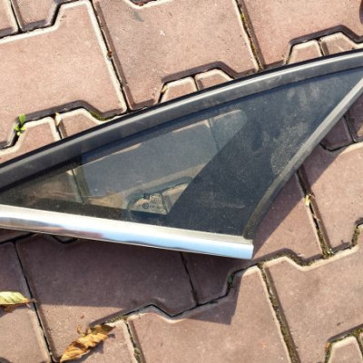 Szyba tył tylna karoseryjna Vectra C Hatchback