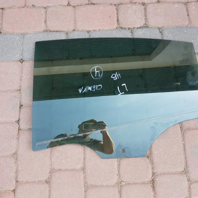 Szyba tył ciemna SEDAN / HB Opel Insignia 2014r