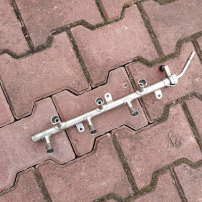 Listwa wtryskowa OPC 2.8T Opel Insignia 12614031