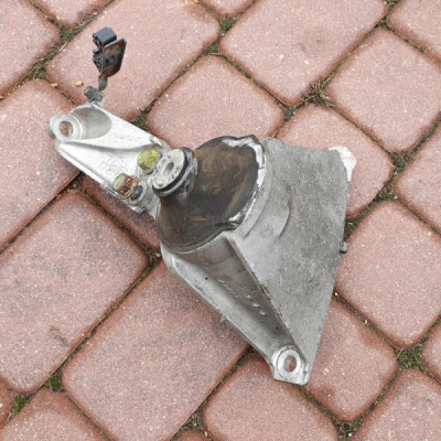 Łapa skrzyni silnika Honda Civi UFO 2009r