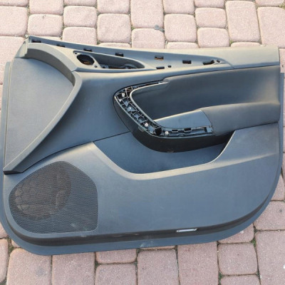 Boczek przód przedni prawy welur Opel Insignia 7