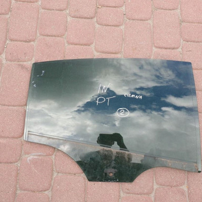 Szyba tył tylna ciemna SEDAN Opel Insignia 2012r