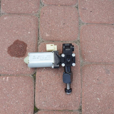 Silniczek regulacji fotela Astra K V 13513122