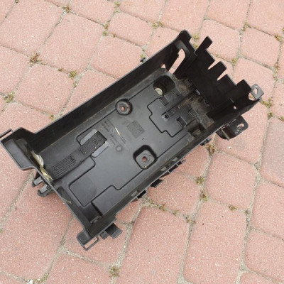 Podstawa akumulatora Opel Insignia 13310742