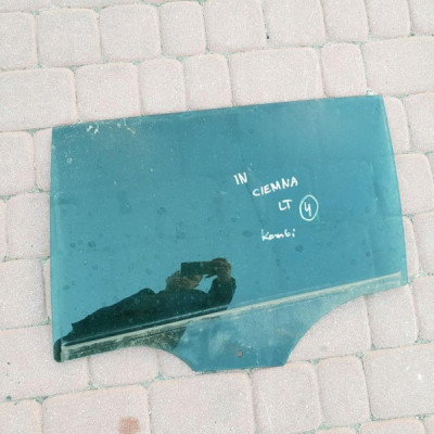 Szyba tył tylna ciemna Opel Insignia 2014r