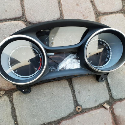 Licznik zegary tarczki benzyna Opel Astra K 5 V