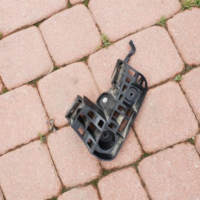 Ślizg zderzaka tył tylny prawy Opel Astra K