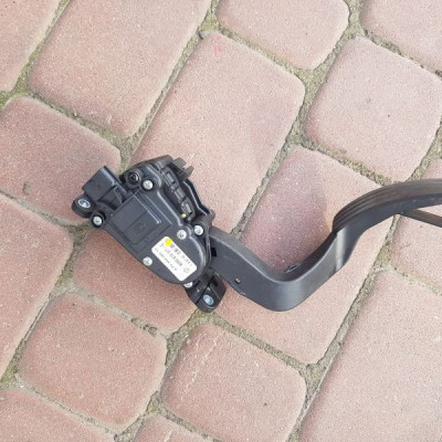 PEDAŁ GAZU POTENCJOMETR MASTER III 8200672371C