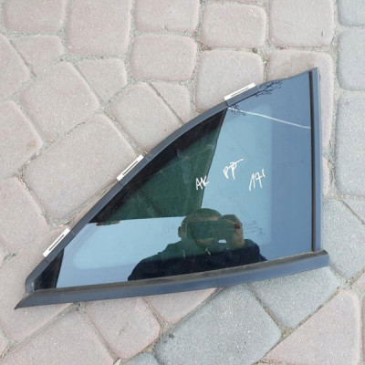 Szyba tył tylna prawa kombi 2017r Opel Astra K V 5