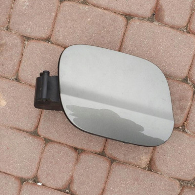 Klapka wlewu paliwa Opel Astra K V 39061479