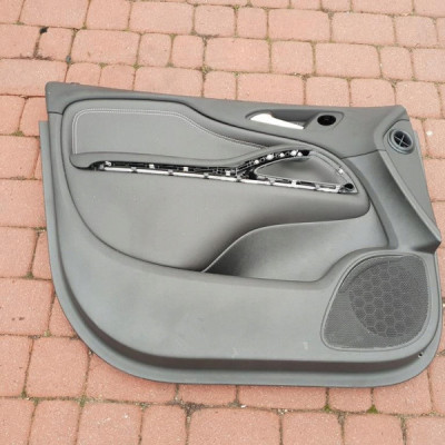 Boczek drzwi przód przedni Opel Zafira C 801