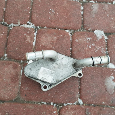 Chłodnica oleju 2.0T Opel Insignia 12601390