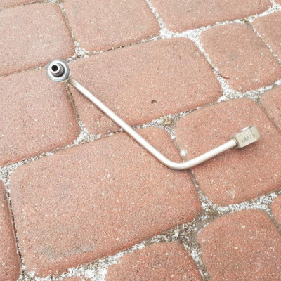 Przewód olejowy turbiny 1.4T Opel Astra K V