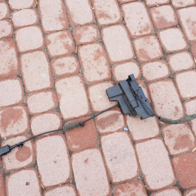 Zamek drzwi przód Movano B Master III 805020018R