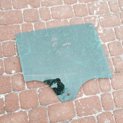 Szyba drzwi tył tylna prawa 2017r Opel Astra 5 K V