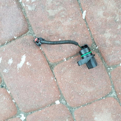 Czujnik oleju 1.4T B14XFT B14XFL LE2 Astra K V