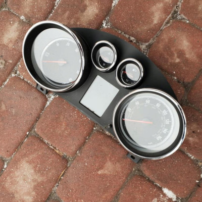 Licznik angielski AFLX Opel Astra J IV 13433800