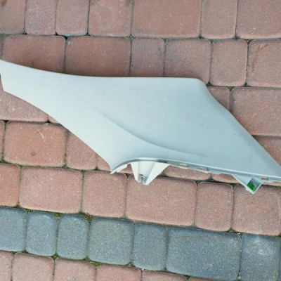 Plastik osłona obudowa słupka Astra K V 39046860