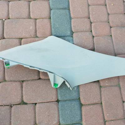 Plastik obudowa słupka Opel Astra K V 39046859