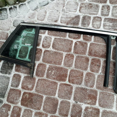 Uszczelka zgarniacz szyba tył Opel Astra K V 2016r