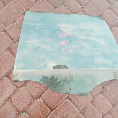 Szyba tył tylna Opel Astra J IV 4 2011r