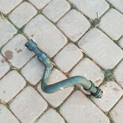 Przewód wąż rura wody 170KM Opel Insignia 13396720