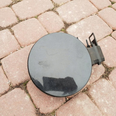 Klapka wlewu paliwa Opel Astra J GTC 13393911