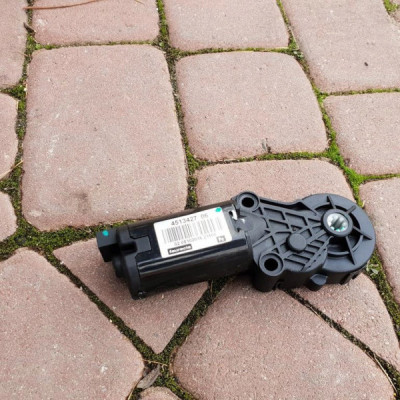Silniczek regulacji fotela Opel Zafira C 451342706