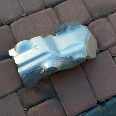 Obudowa osłona termiczna 1.6CDTI Opel Insignia B