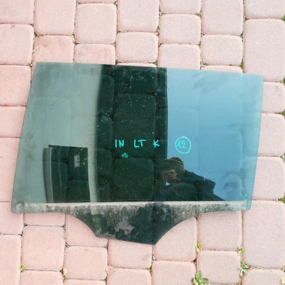 Szyba tył tylna ciemna Opel Insignia 2012r