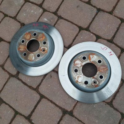 Tarcze tył tylne NOWE komplet Opel Astra K 5 V