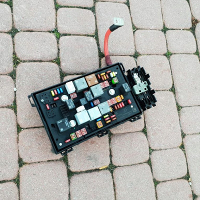 Skrzynka moduł komfortu Opel Astra J IV 13449209